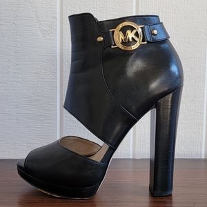 Michael Kors Open Toe Booties Black Size 7M Gold Zipper Block Heel Cut Out